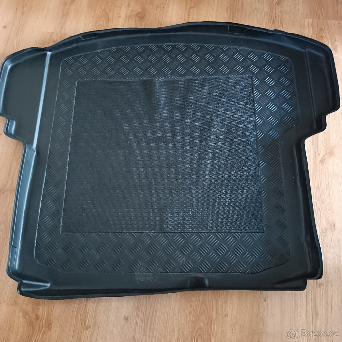 Vana do kufru VW Jetta