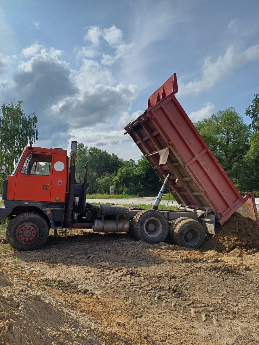 Tatra 815