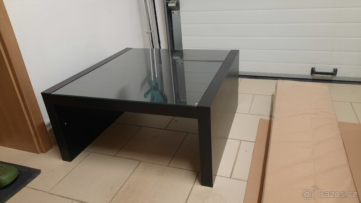 Stolek IKEA