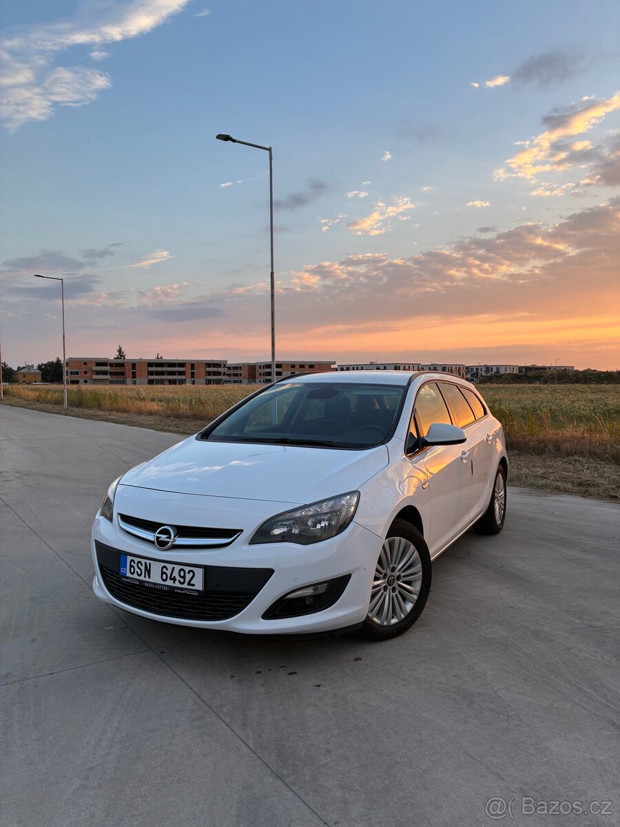 Opel Astra J