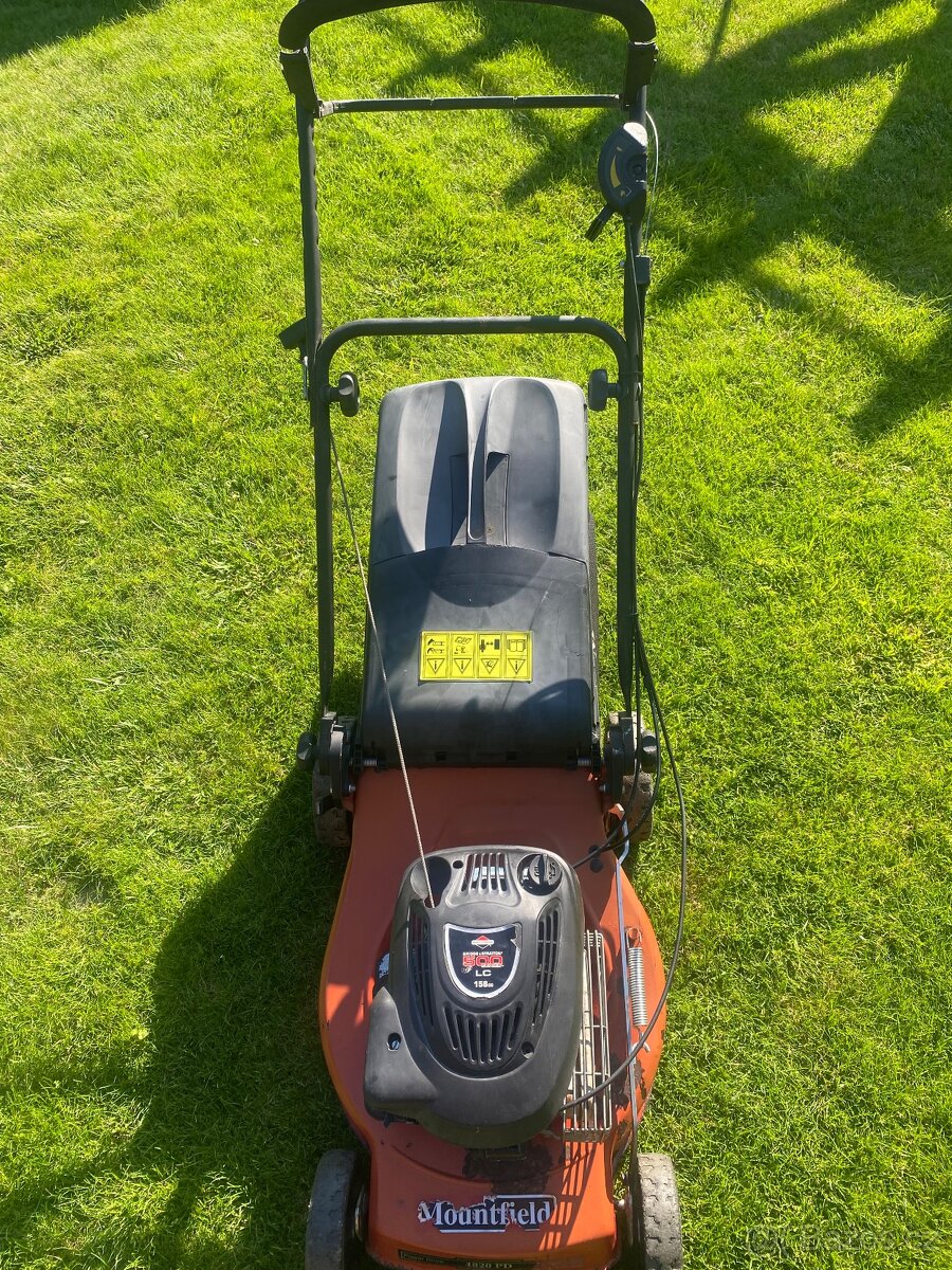 Sekačka Mountfield 46 cm – pojezd