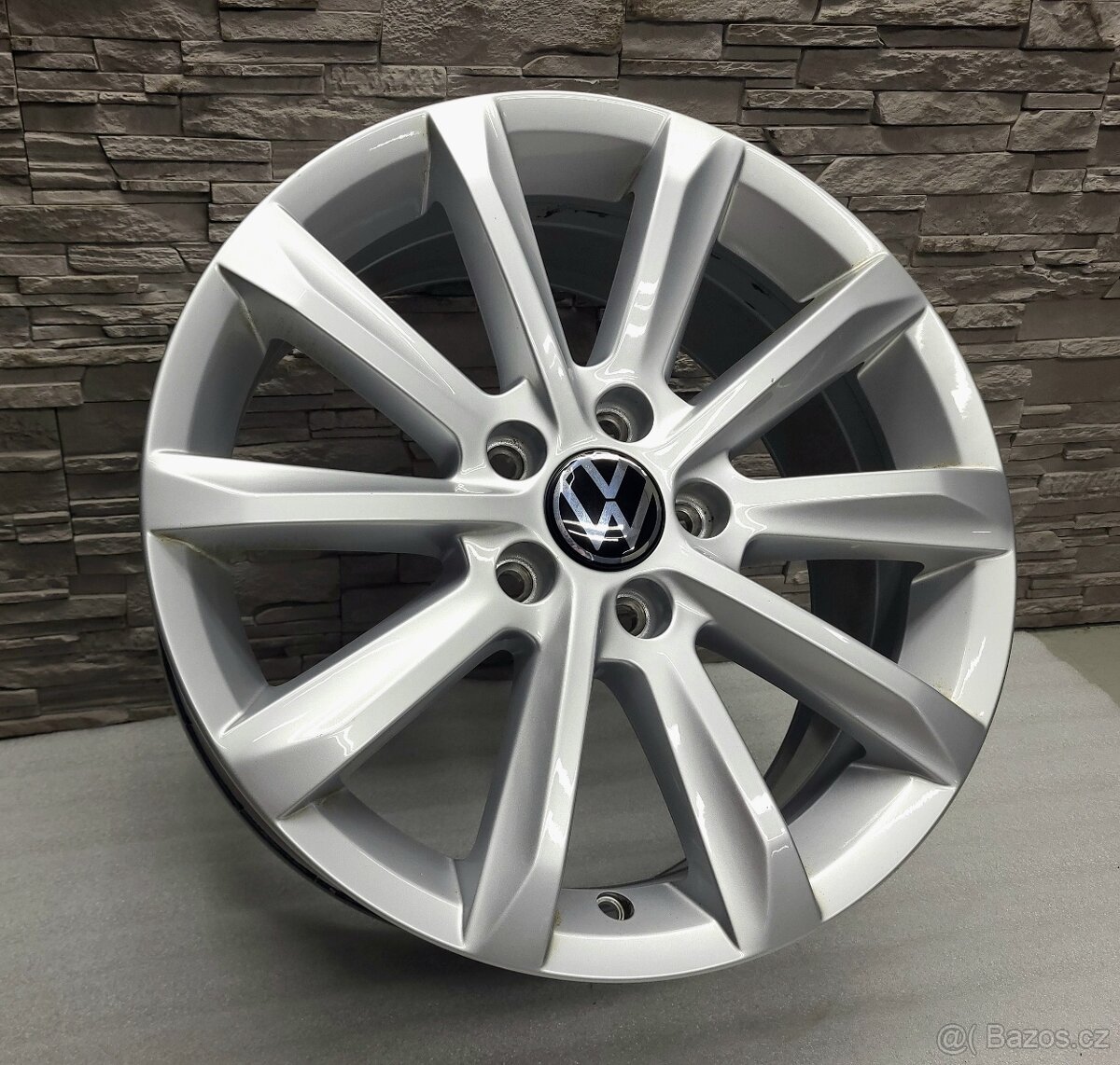 17" Originál VW Helsinky 5x112 Passat B8