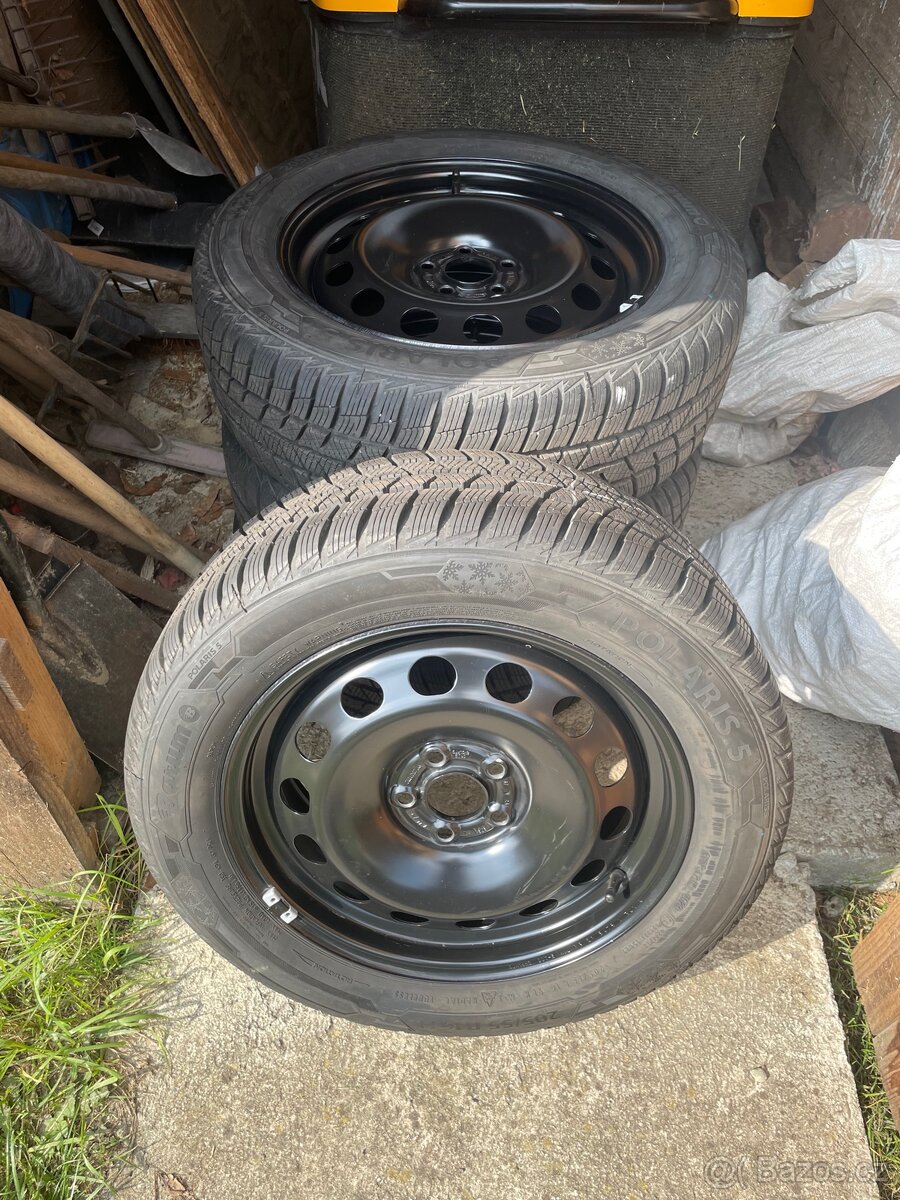 Originál zimní sada Škoda 5x100 205/55/16 top stav