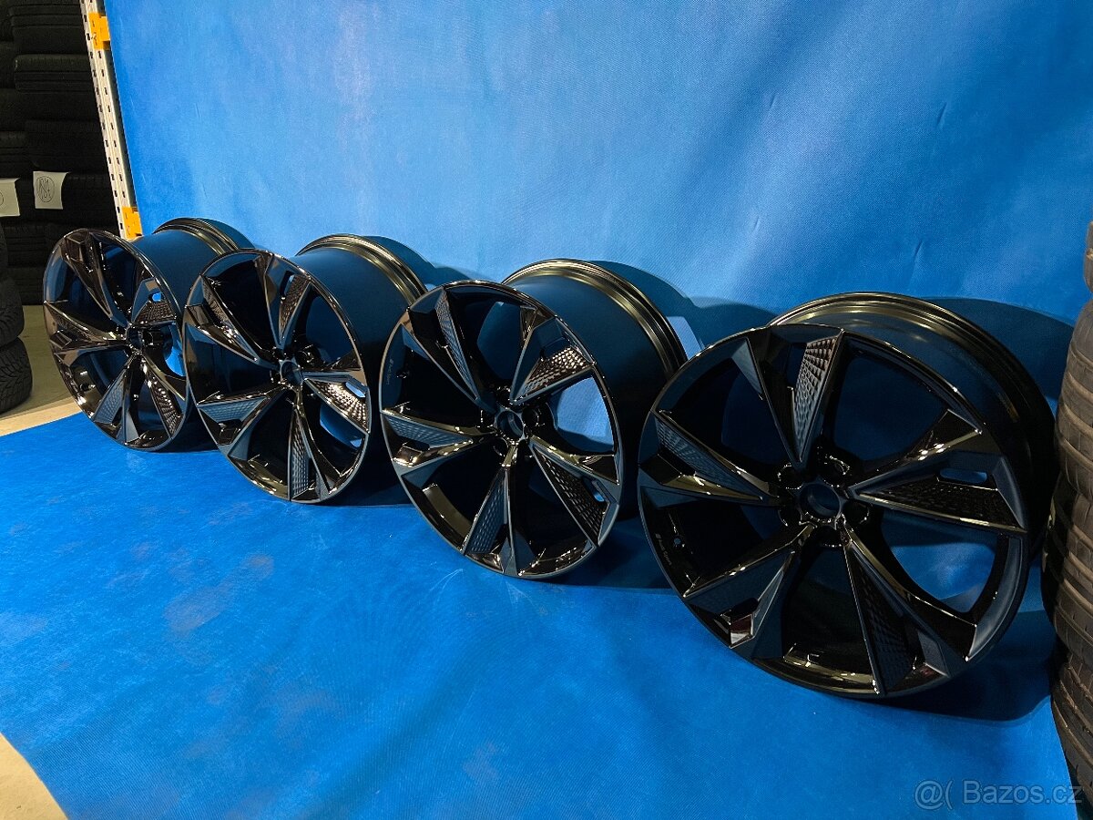 NOVÉ originální ALU disky.Audi RS6/RS7