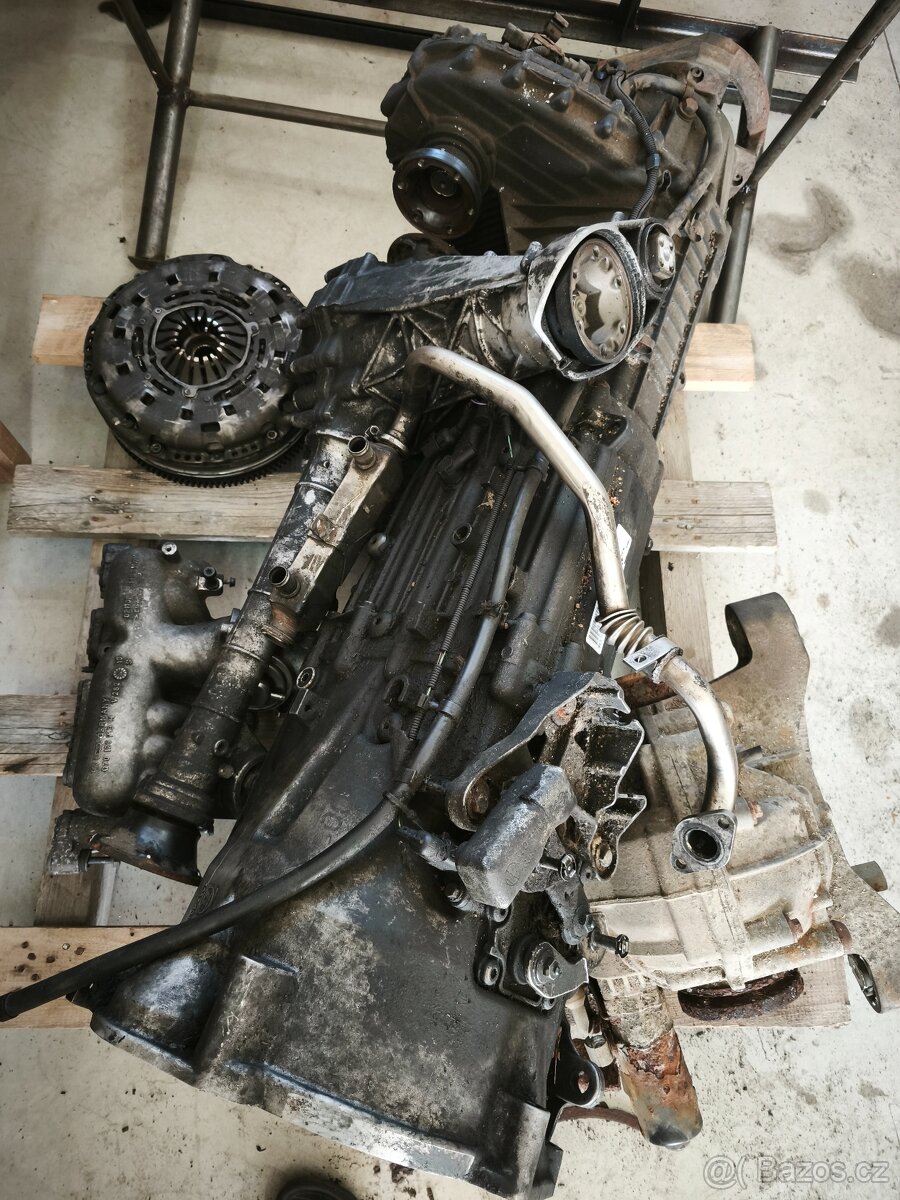 VW Touareg  2.5 TDI 6stupňová manuální převodovka