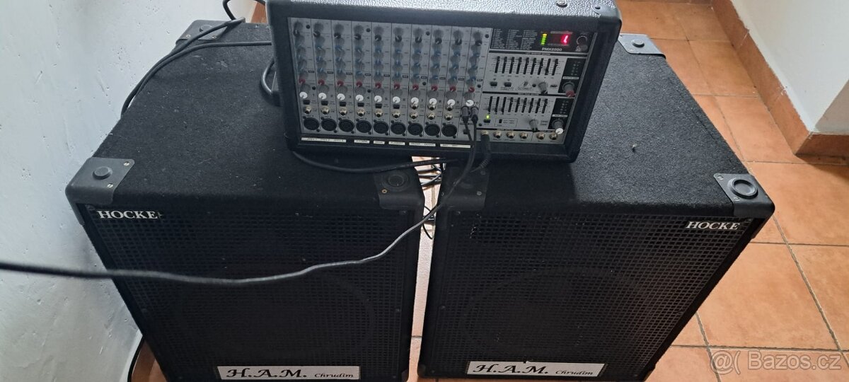 Behringer Europower PMX2000 + 2x repro 400W