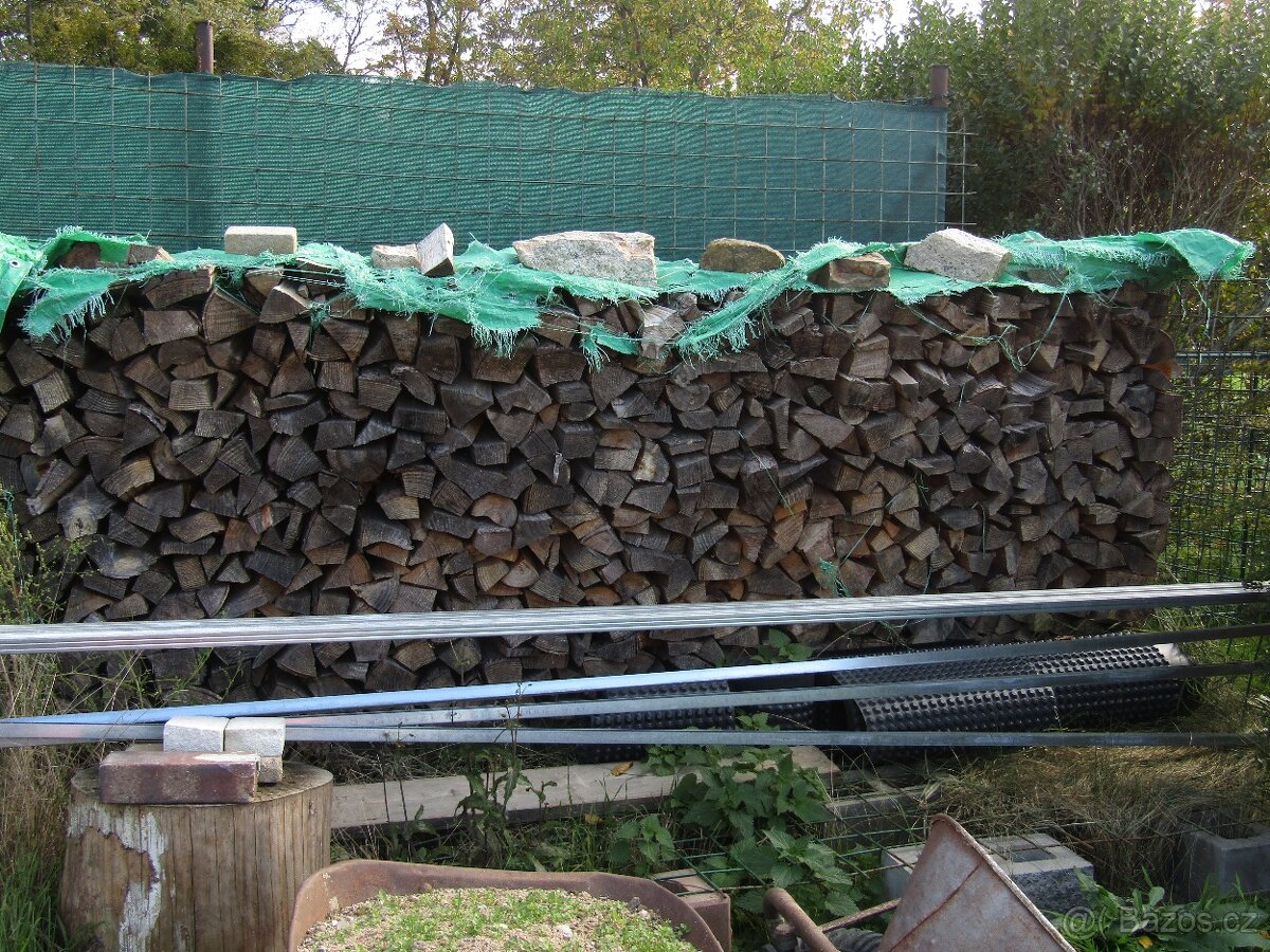 Dřevo na topení