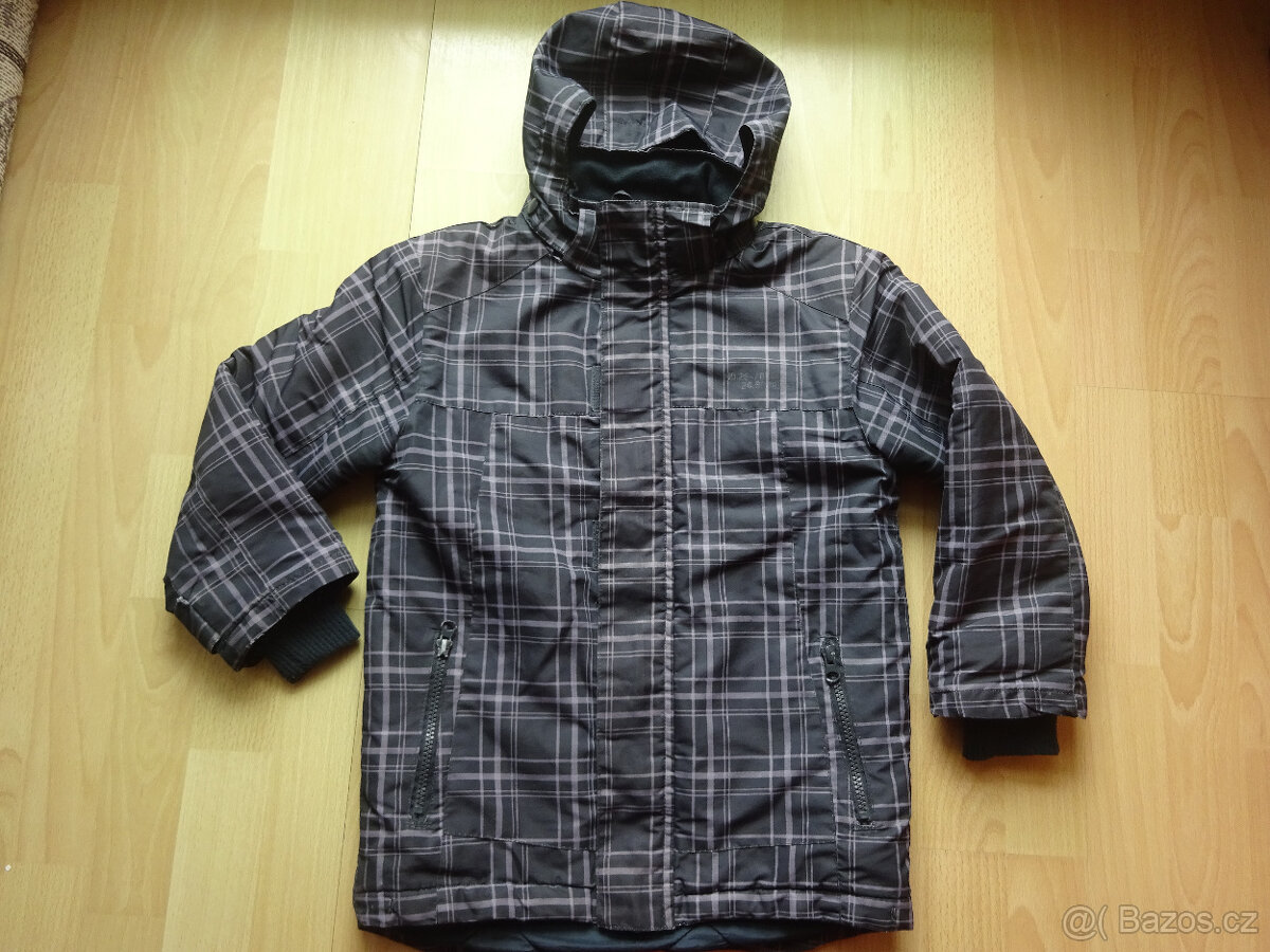 Zimní klučičí bunda zn. F&F vel. 128