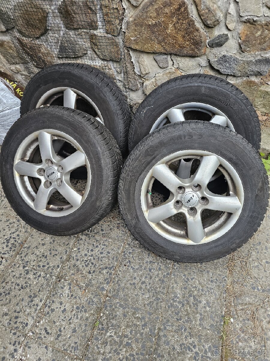 Alu kola 6.5Jx15H2 ET 45 15R