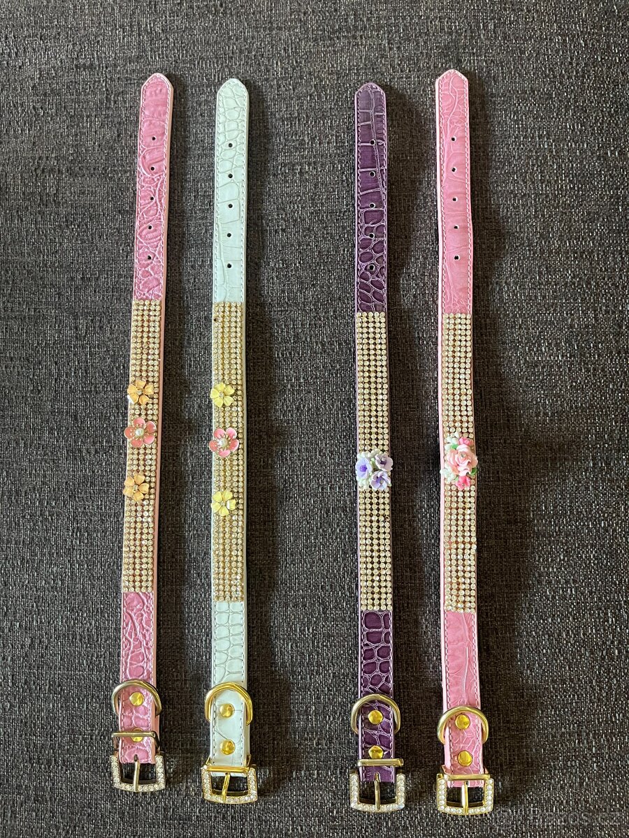 Obojek s kamínky a kytičkami