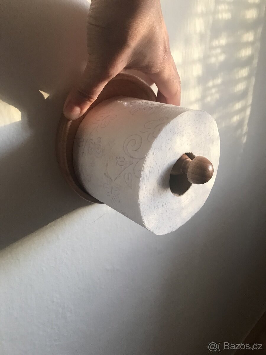 vázička ikea,držák na Wc papír dřevěný