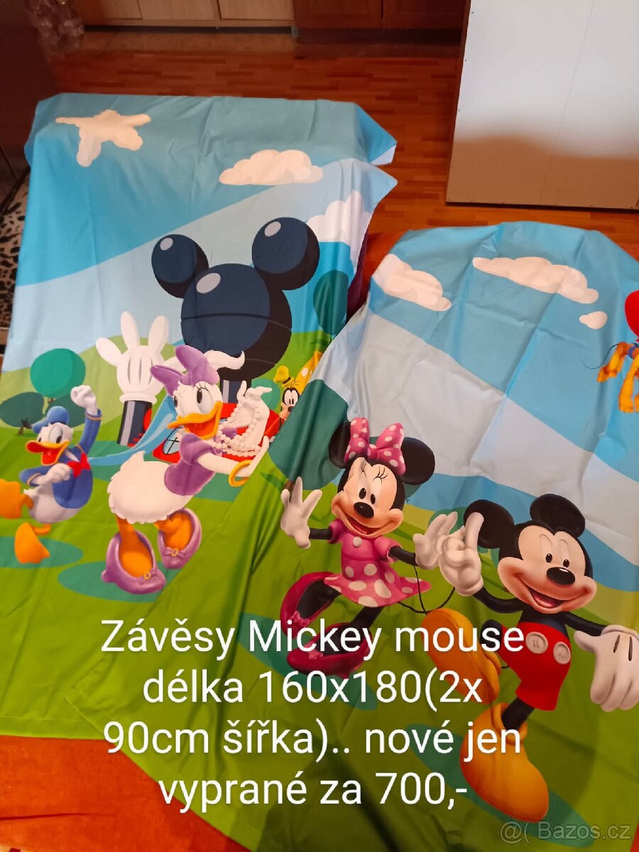 Závěsy Mickey mouse za 700,-