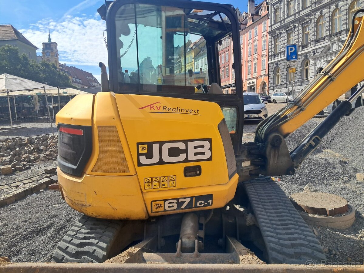 Pásové rypadlo JCB 67C-1