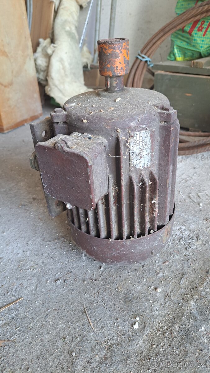 Asynchronni motor 6.4kW