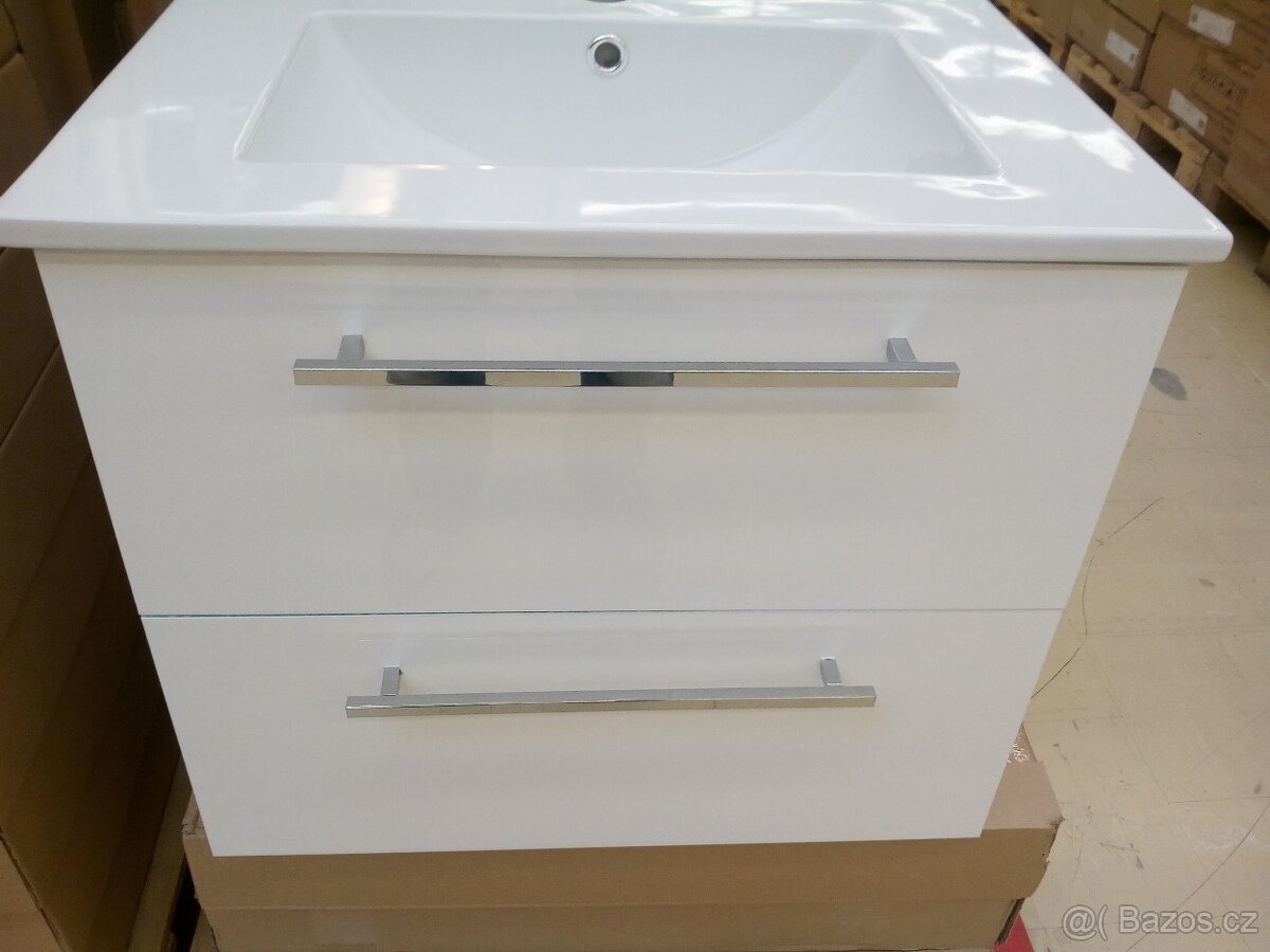 Koupelnová skříňka 80 cm s umyvadlem