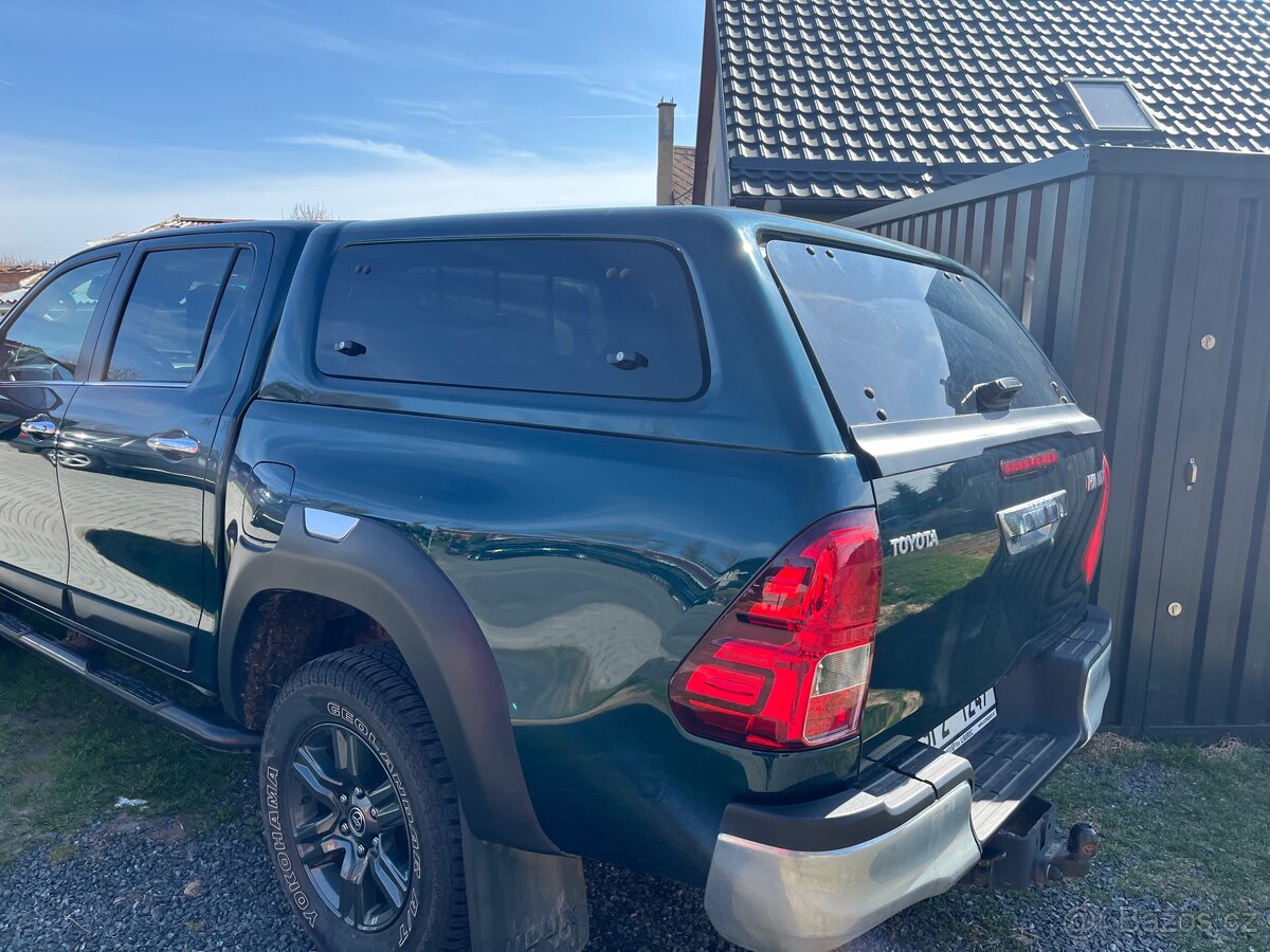 Prodám hardtop na Toyotu tmavě zelený