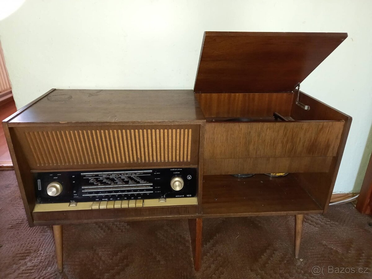 Rádio + gramo