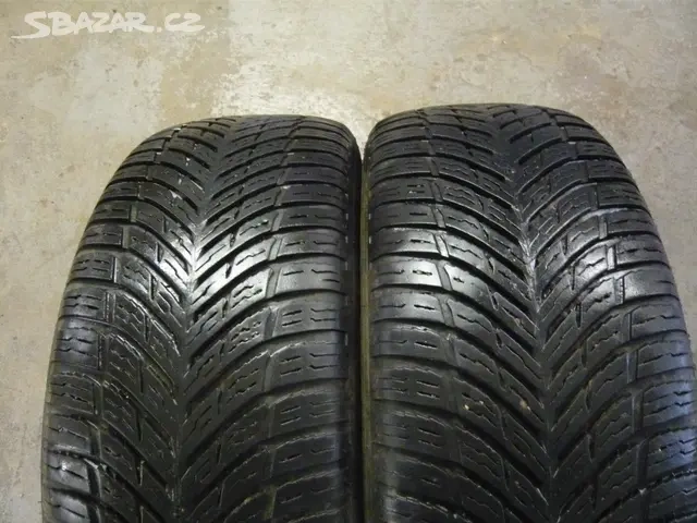 Pneu 195/55/15, 195-55-15, 195 55 15. - -