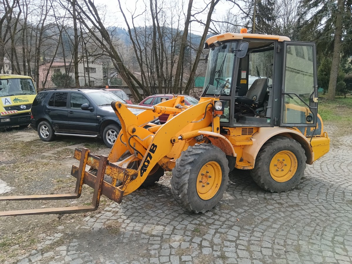 Kolový nakladač JCB 407 Kolový nakladač JCB 407 -