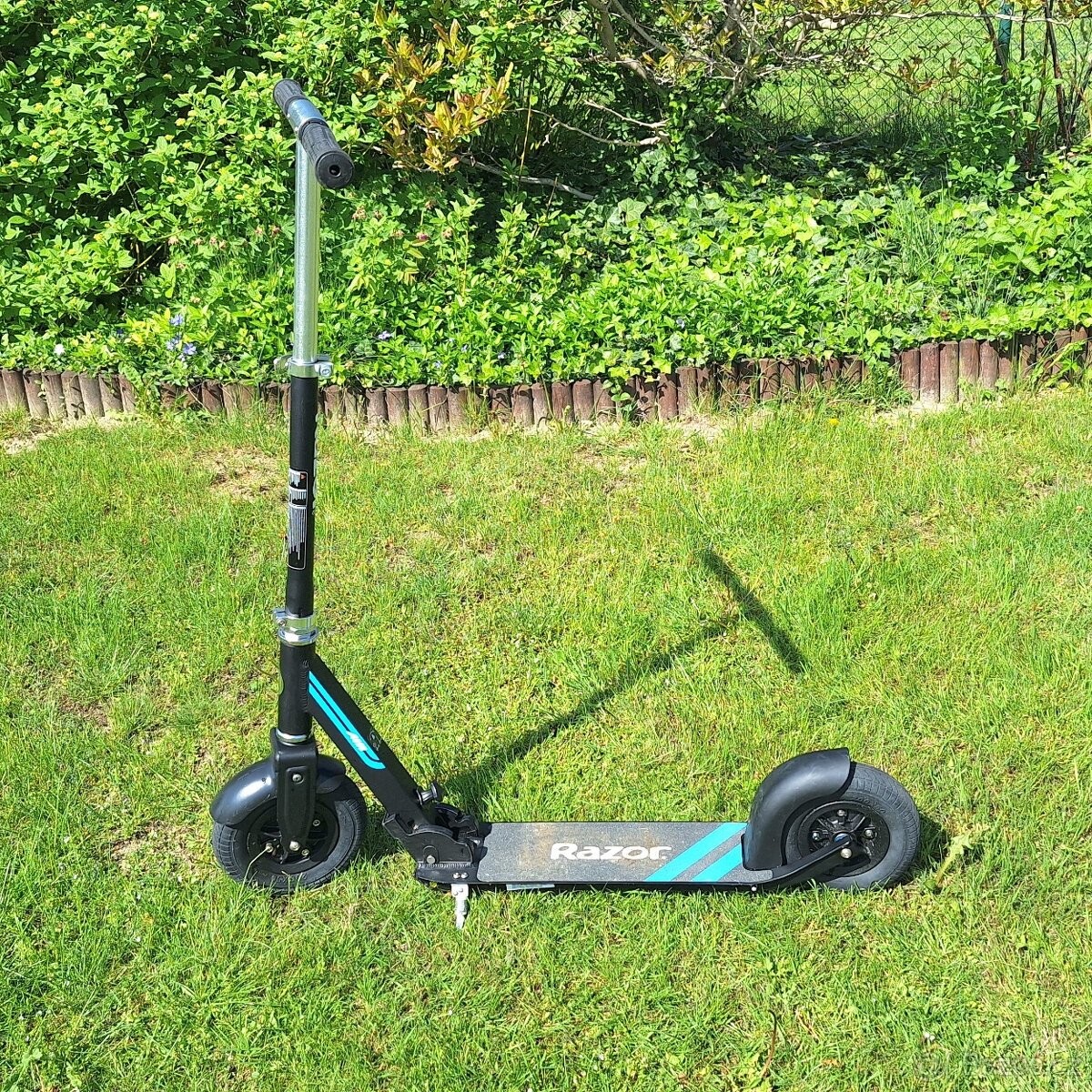 Koloběžka Razor A5 Air