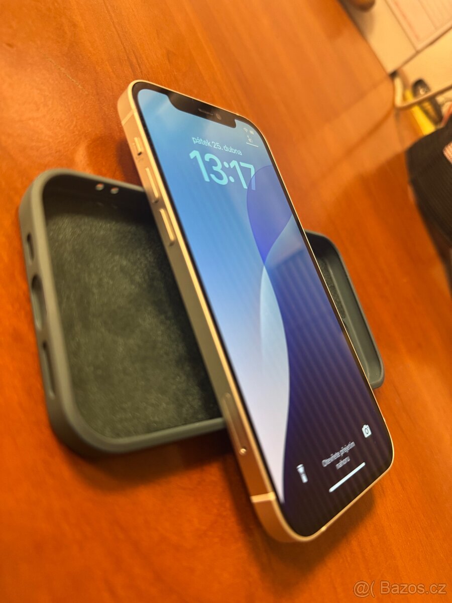 iPhone 12 64GB