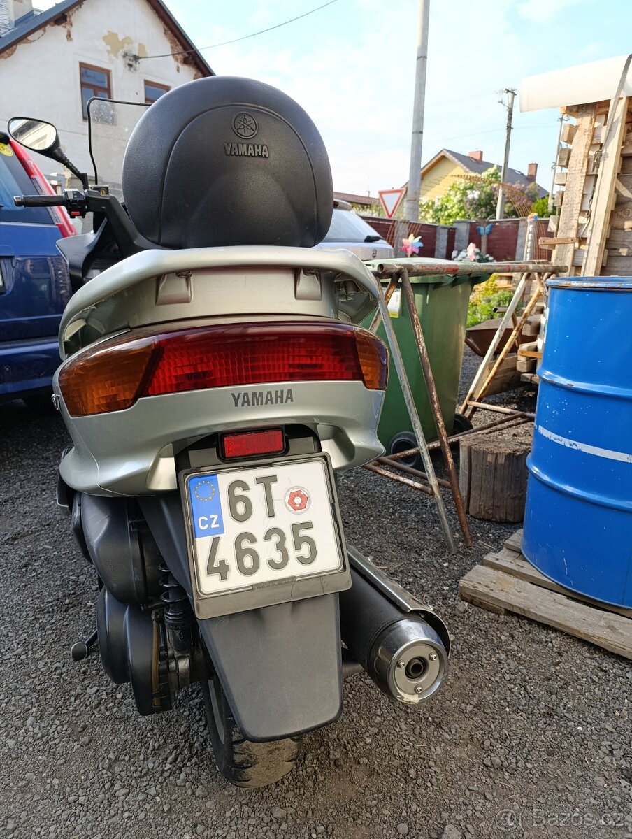Yamaha majesty 250