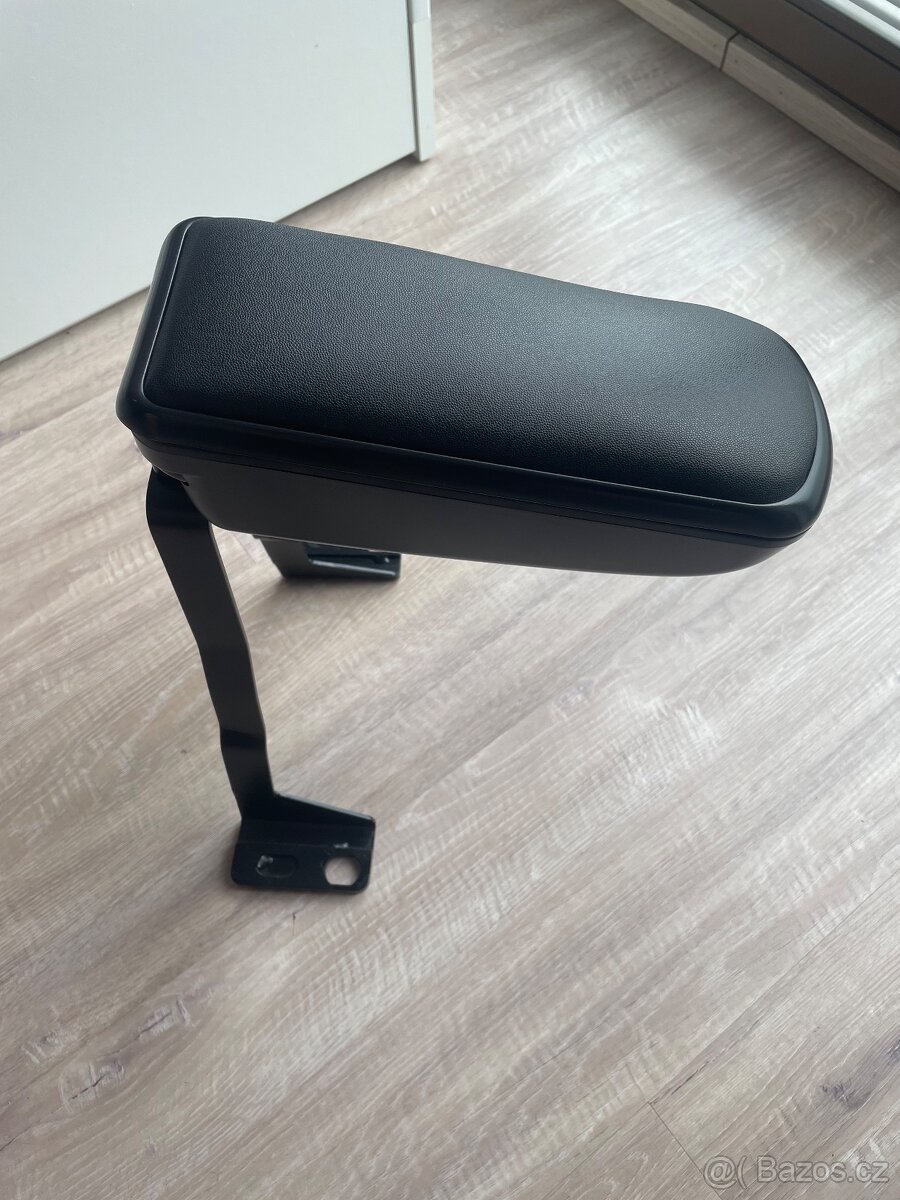 Loketní opěrka MINI R56