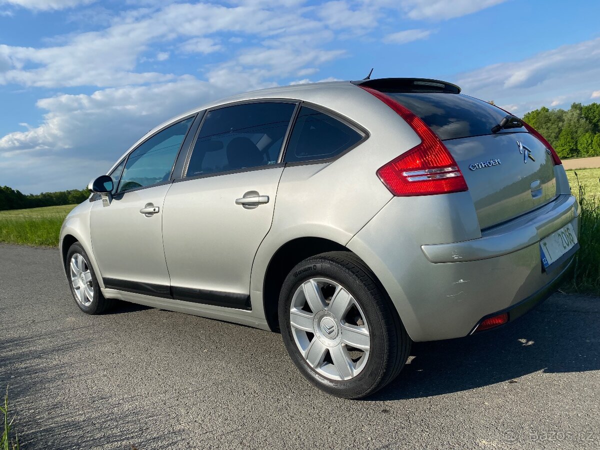 CITROËN C4 1.4 16V SERVIS ČR