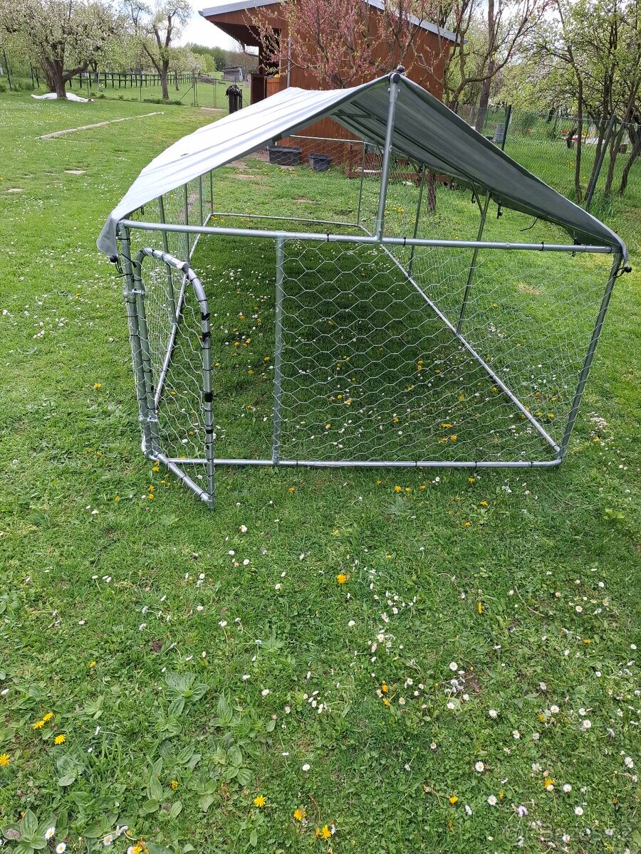 psí kotec se střechou 6m