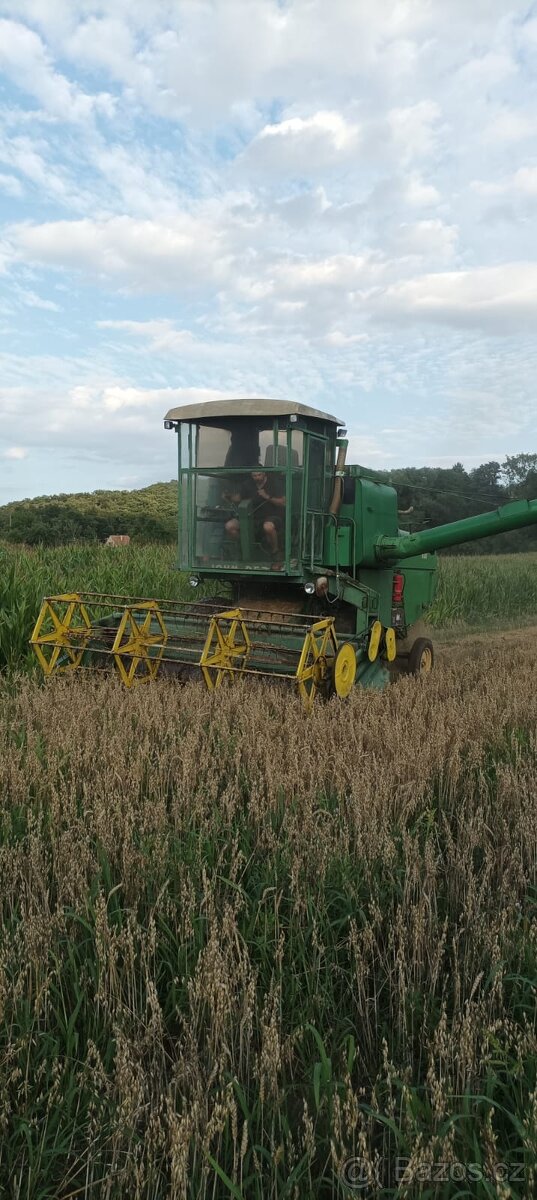 John Deere 630