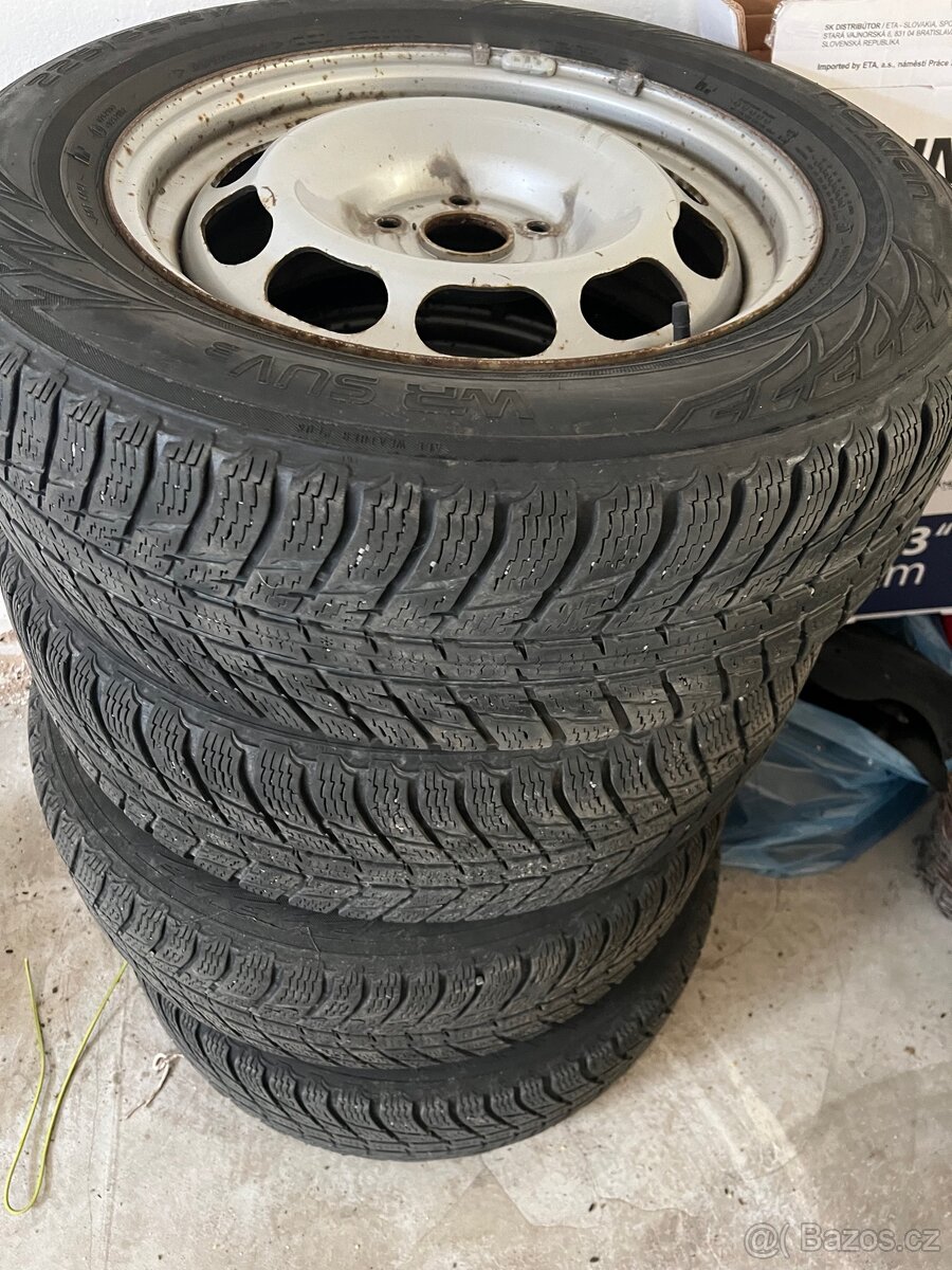 225/65R17 zimní