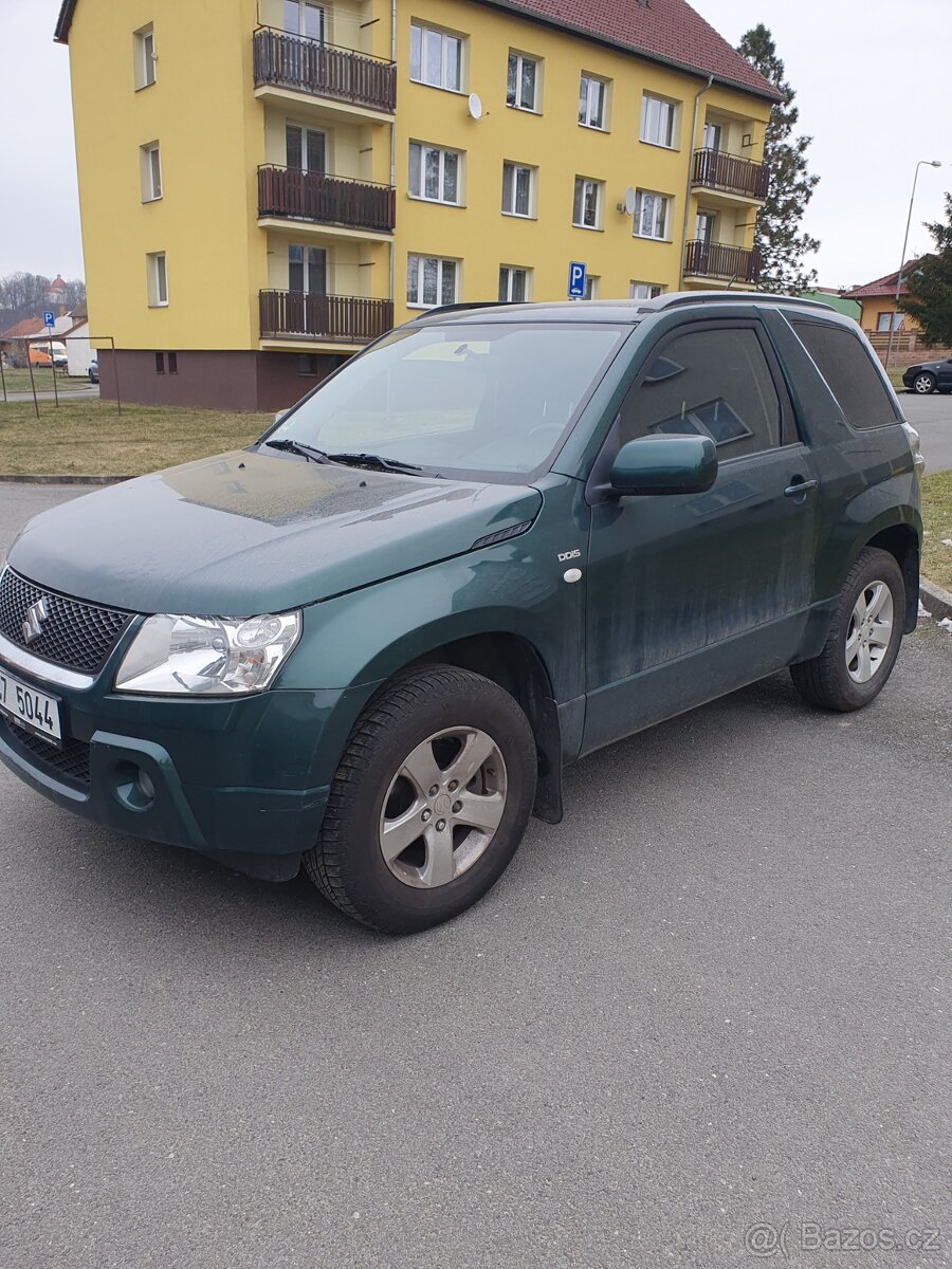 Suzuki , Grand Vitara ,  1,9 DDiS , 4X4 , 3 dveře .