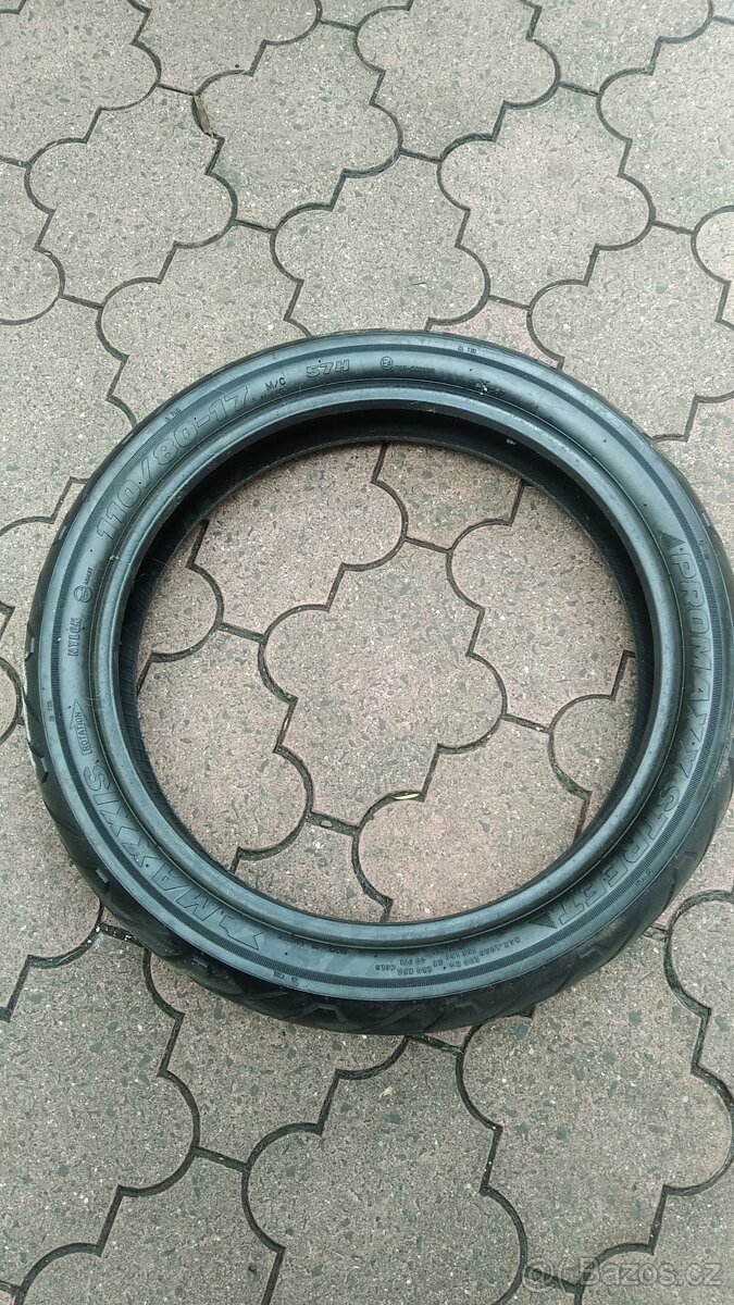 Moto pneu 100/80-17
