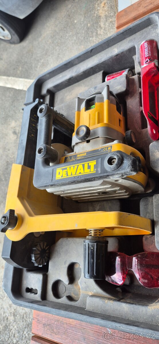 Akumulátorový Dewalt hor.rotační laserový nivel.