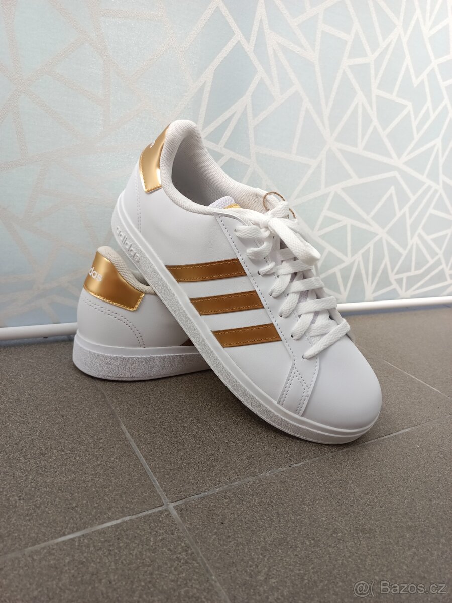 Adidas dámské tenisky