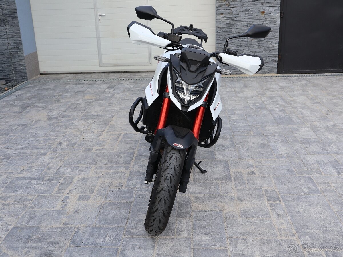 Honda CB 750 HORNET rv.2023 68kW, 1.Majitel, Původ ČR