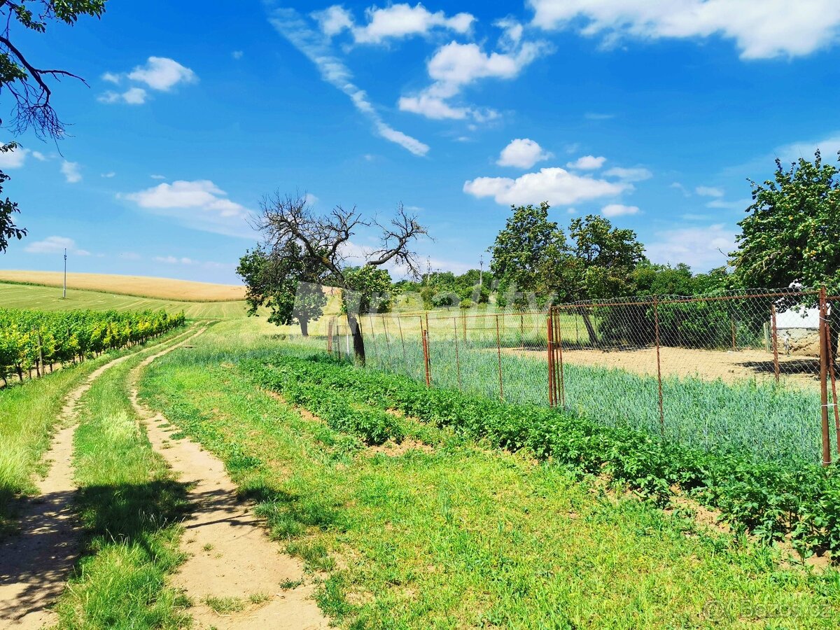 Prodej stavebního pozemku, Miroslav, ev.č. 02169