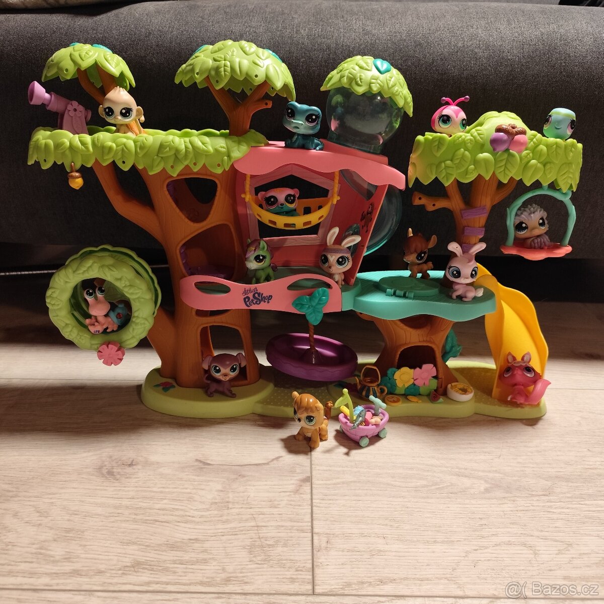 LPS stromový domeček spoustu zvířátek a doplňky