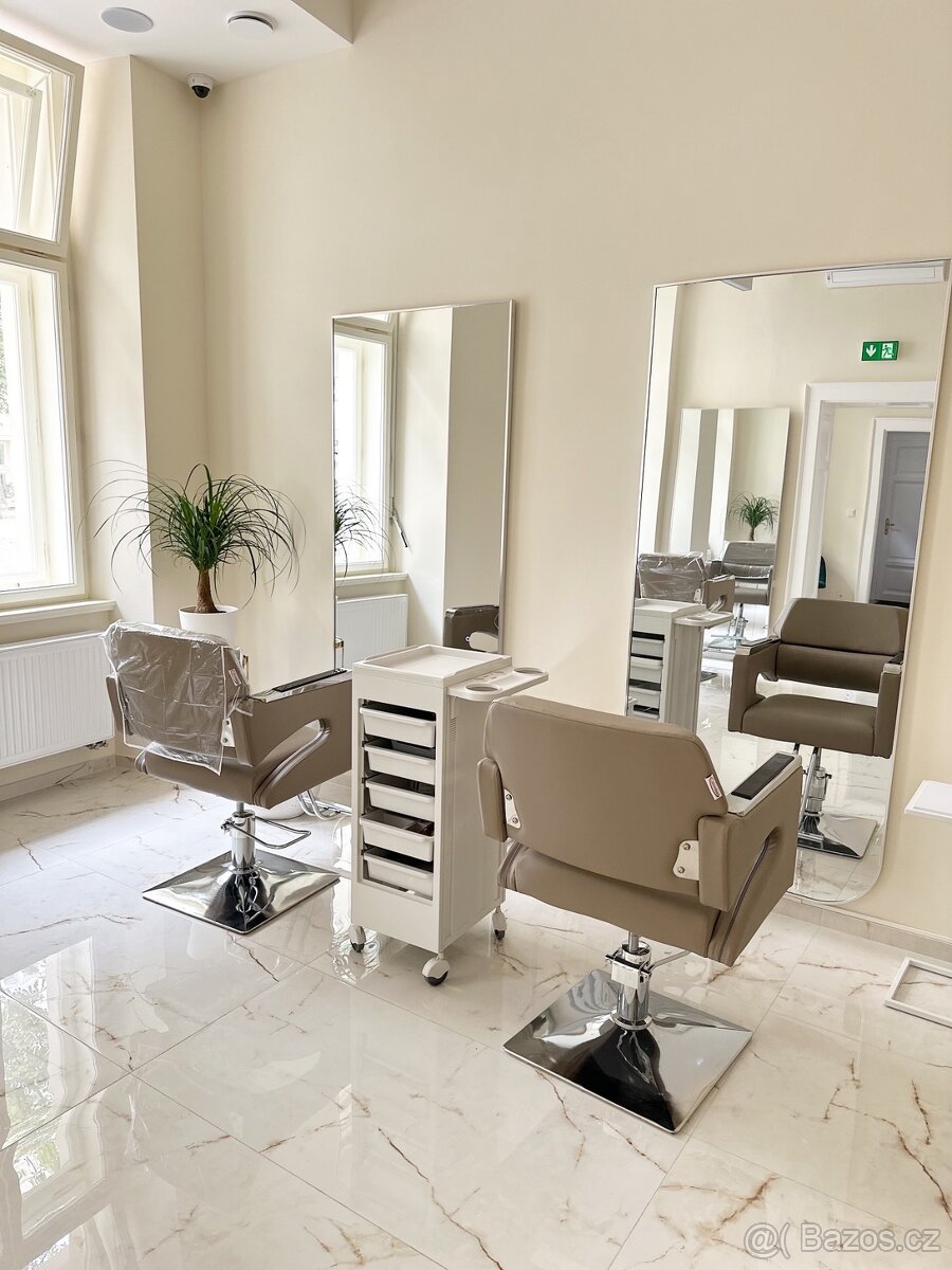 Pronájem místa - Kadeřník / kadeřnice / barber - Praha