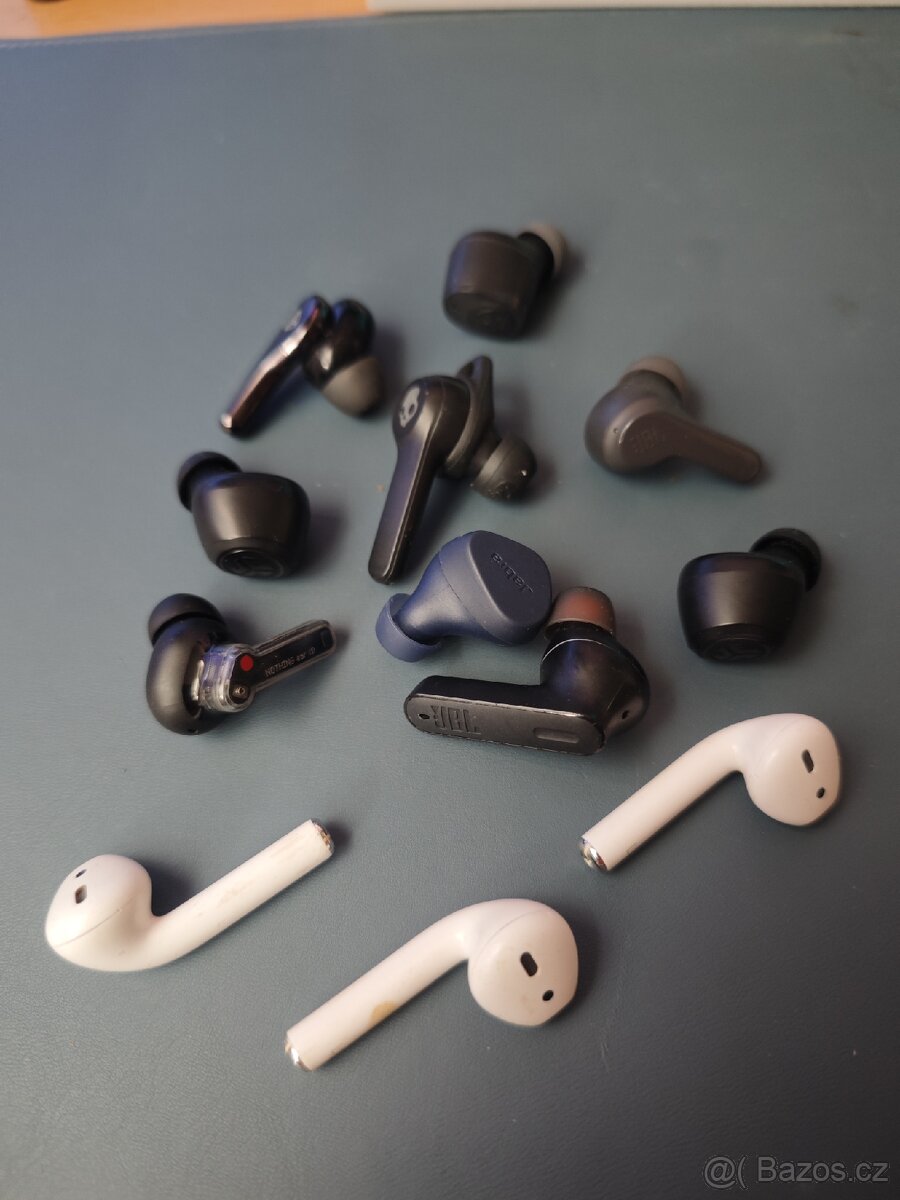 Náhradní sluchátka jsou jiná. JBL, Jabra, skullcandy.