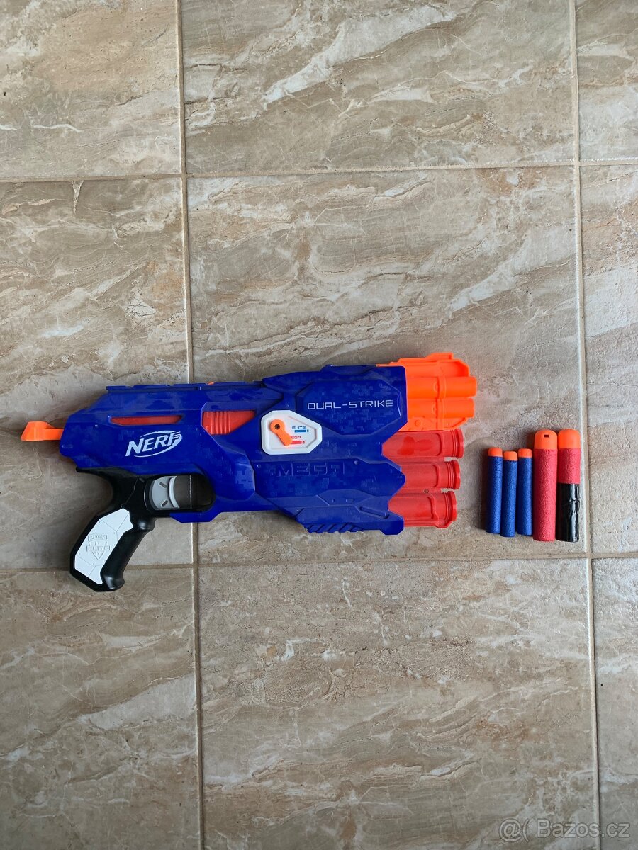 Nerf strike elite dual pistol