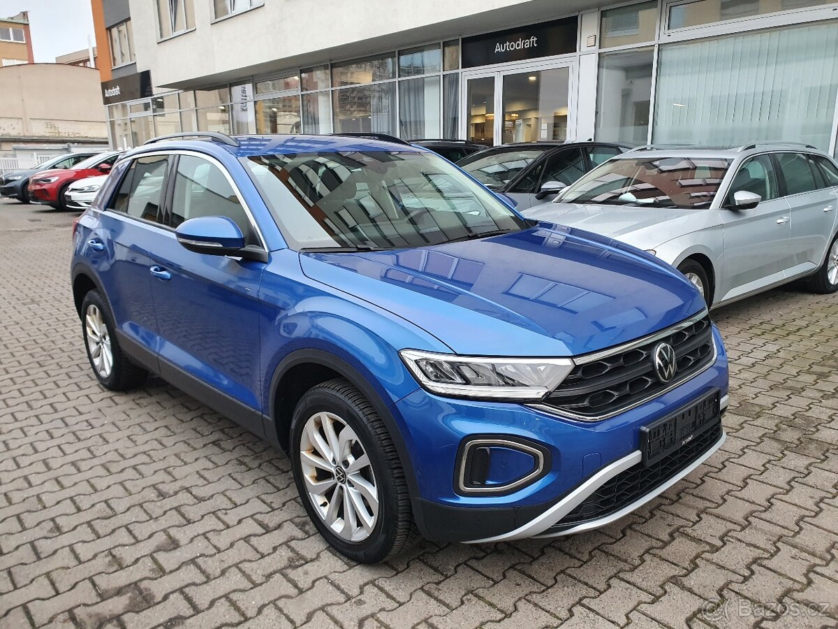 VW T-Roc 1.5 TSI 110kW DSG 74tkm Tažné - záruka Autodraft