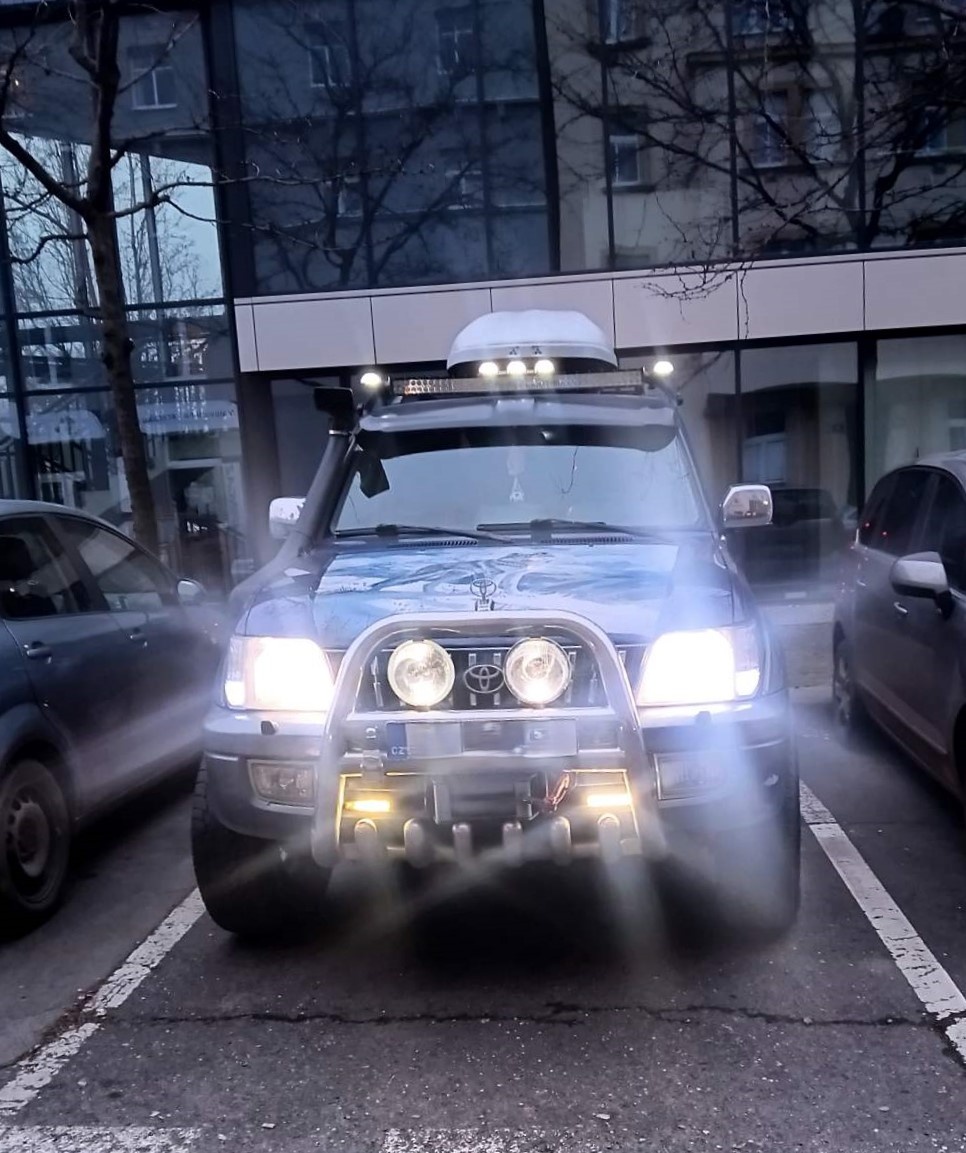 Toyota Land Cruiser 2002