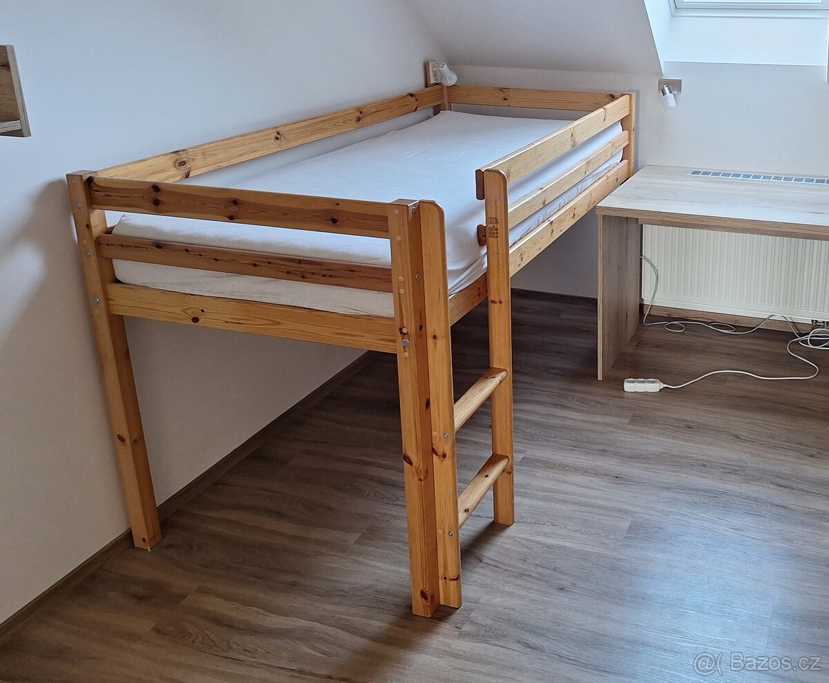 Vyvýšená dětská postel borovice