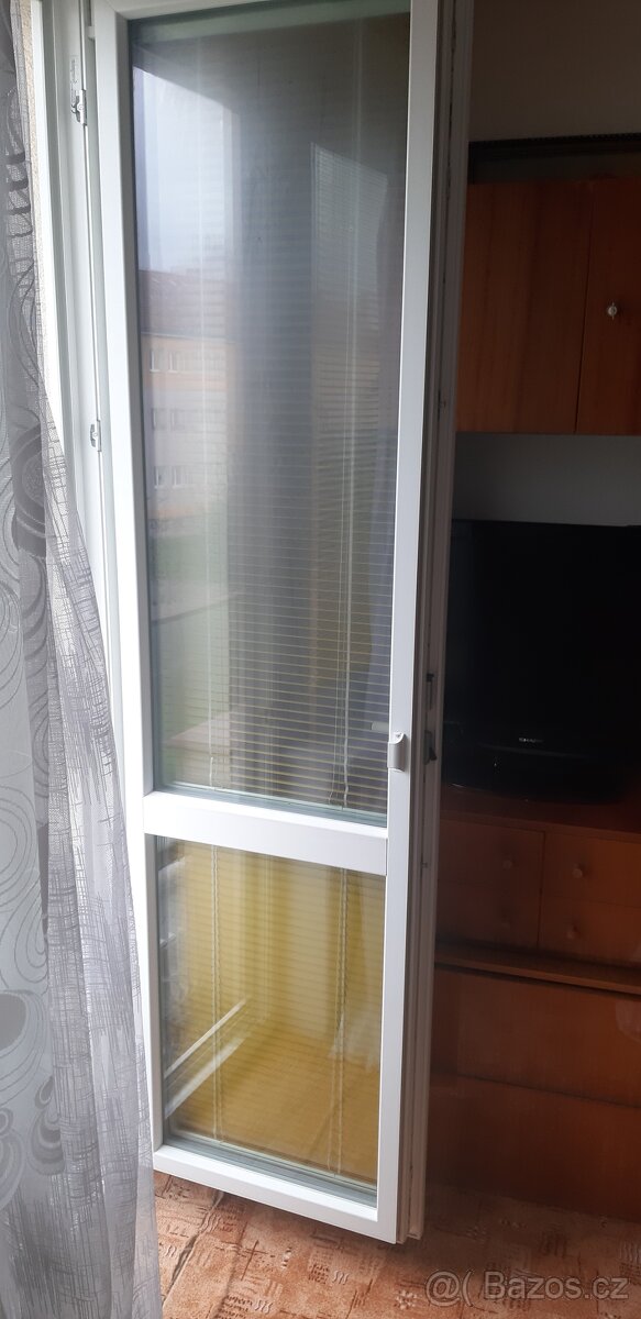 Prodám plastové balkonove dvere