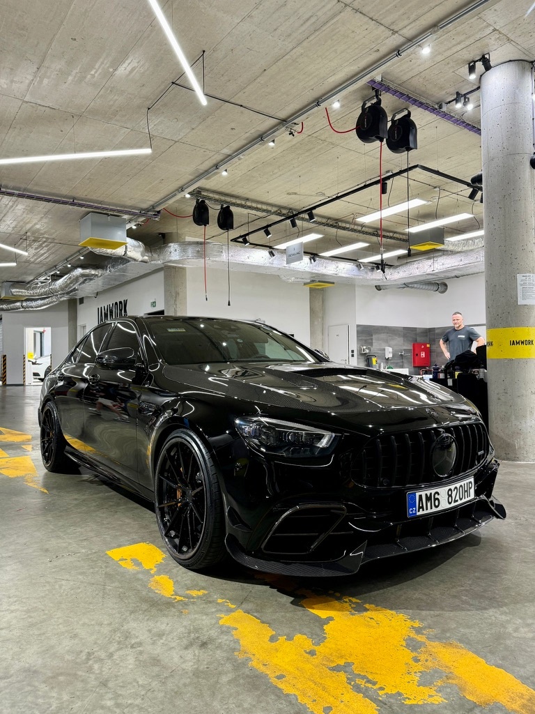Mercedes Benz AMG E63s 4-Matic - 4.0 Litre Biturbo V8