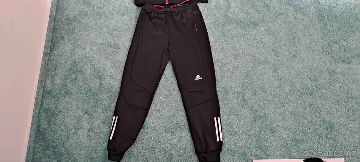 Tepláková souprava Adidas vel.152