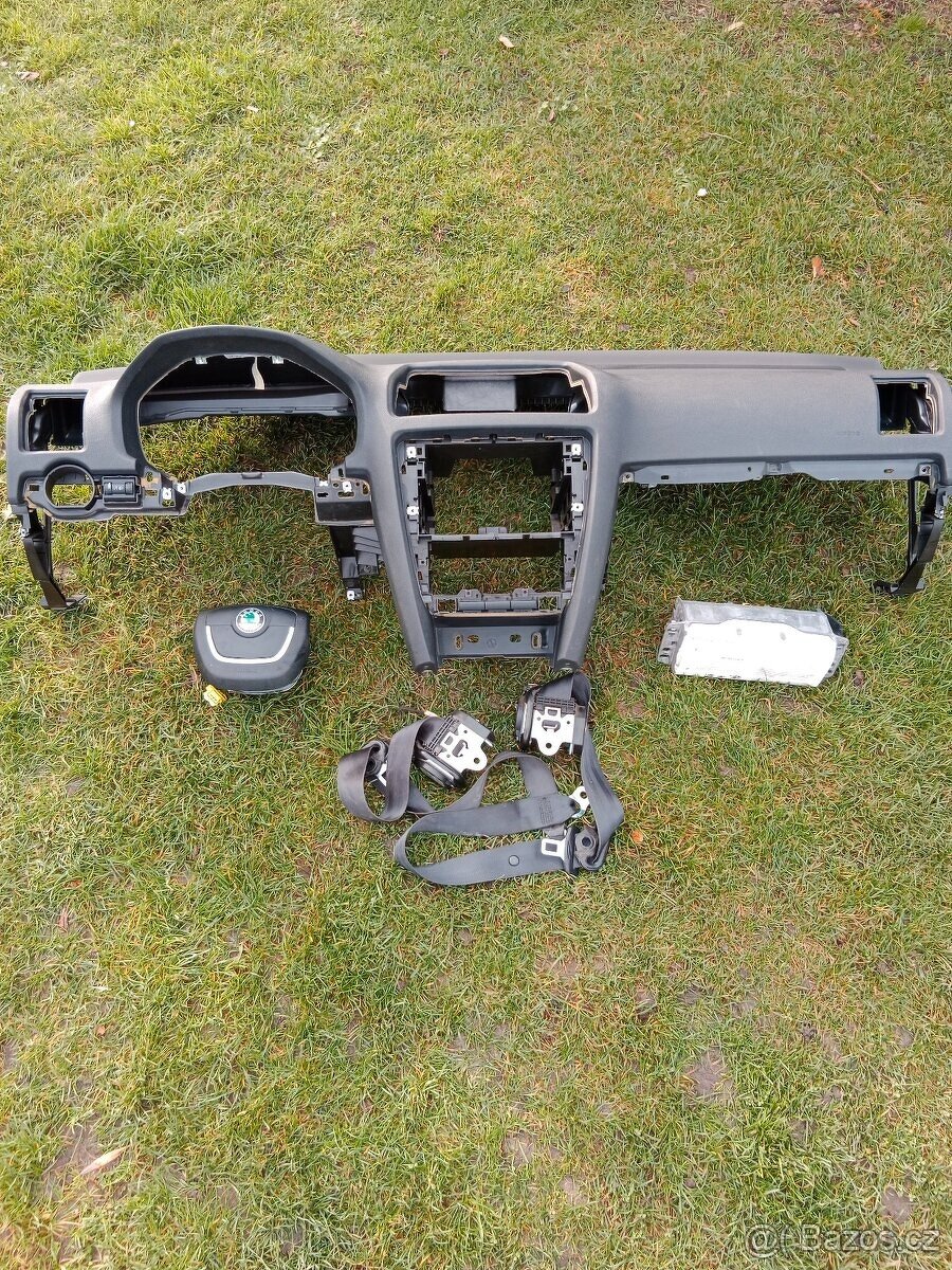 Airbag sada octavia 2 facelift /predfacelift
