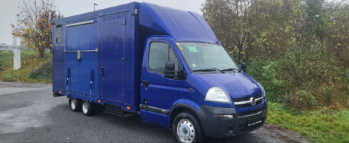 Auto na kone,klima,hydraulicky stavitelna vyska,3.5t