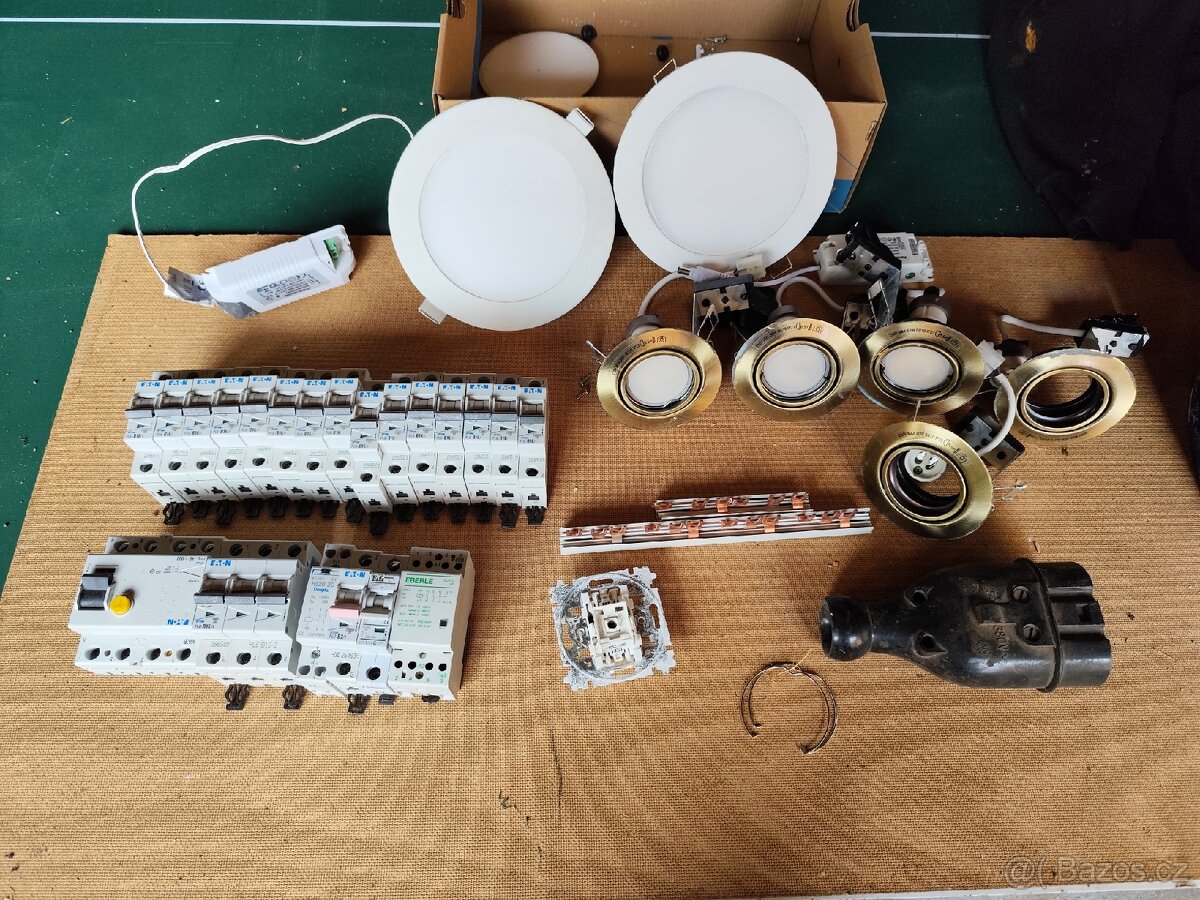 Elektro zbytky po renovaci bytu